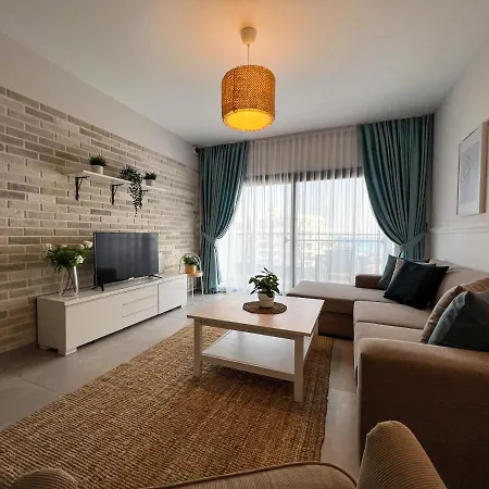 Apartamento Lazy Weekend Iona In Caesar Blue Resort, Lunch 4pm, Super Gym, Sauna, Heated Swimming Pool, Jacuzzi Gastria