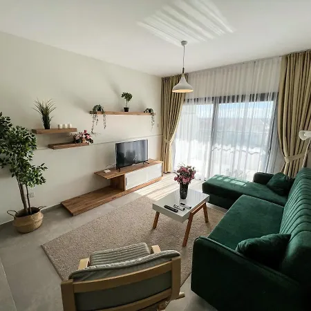 Apartament Lazy Weekend Iona In Caesar Blue Resort, Lunch 4pm, Super Gym, Sauna, Heated Swimming Pool, Jacuzzi *