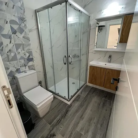 Lazy Weekend Iona In Caesar Blue Resort, Lunch 4pm, Super Gym, Sauna, Heated Swimming Pool, Jacuzzi * Gastria