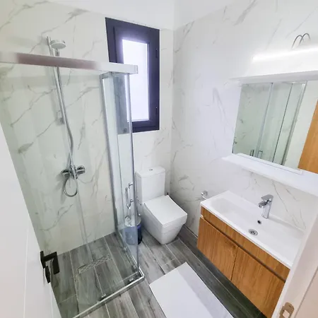 Apartamento Lazy Weekend Iona In Caesar Blue Resort, Lunch 4pm, Super Gym, Sauna, Heated Swimming Pool, Jacuzzi Gastria