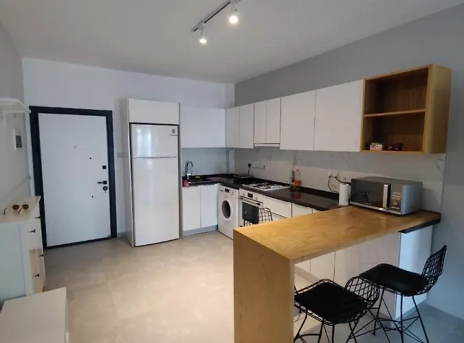 Lägenhet Lazy Weekend Iona In Caesar Blue Resort, Lunch 4pm, Super Gym, Sauna, Heated Swimming Pool, Jacuzzi Gastria