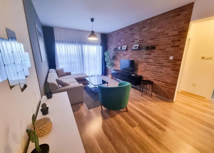 Lazy Weekend Iona In Caesar Blue Resort, Lunch 4pm, Super Gym, Sauna, Heated Swimming Pool, Jacuzzi Lägenhet