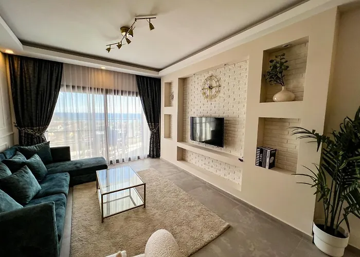 Lägenhet Lazy Weekend Iona In Caesar Blue Resort, Lunch 4pm, Super Gym, Sauna, Heated Swimming Pool, Jacuzzi Gastria