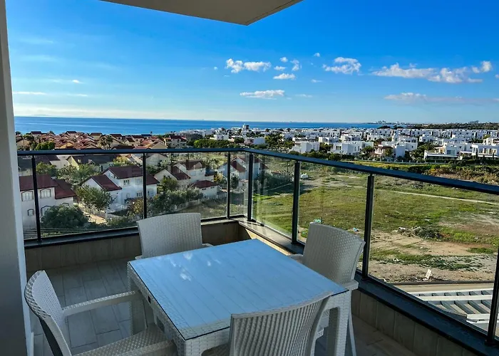 Lazy Weekend Iona In Caesar Blue Resort, Lunch 4pm, Super Gym, Sauna, Heated Swimming Pool, Jacuzzi