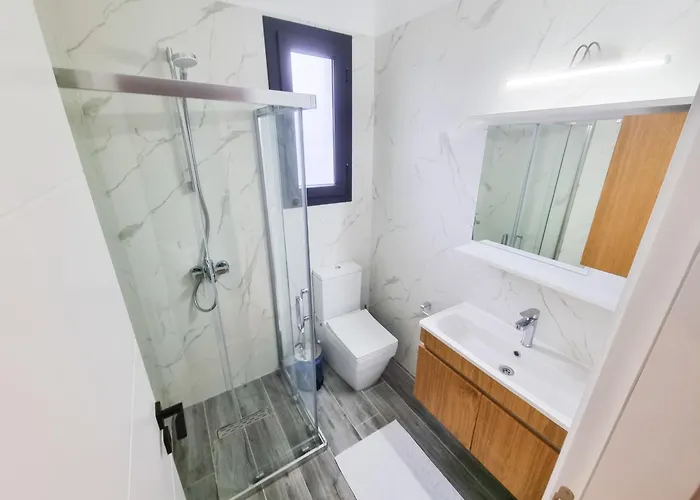 Διαμέρισμα Lazy Weekend Iona In Caesar Blue Resort, Lunch 4pm, Super Gym, Sauna, Heated Swimming Pool, Jacuzzi Gastria