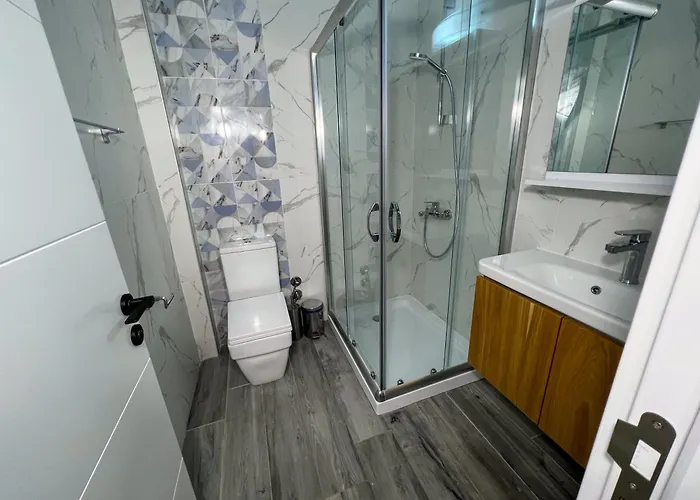 Lägenhet Lazy Weekend Iona In Caesar Blue Resort, Lunch 4pm, Super Gym, Sauna, Heated Swimming Pool, Jacuzzi Gastria